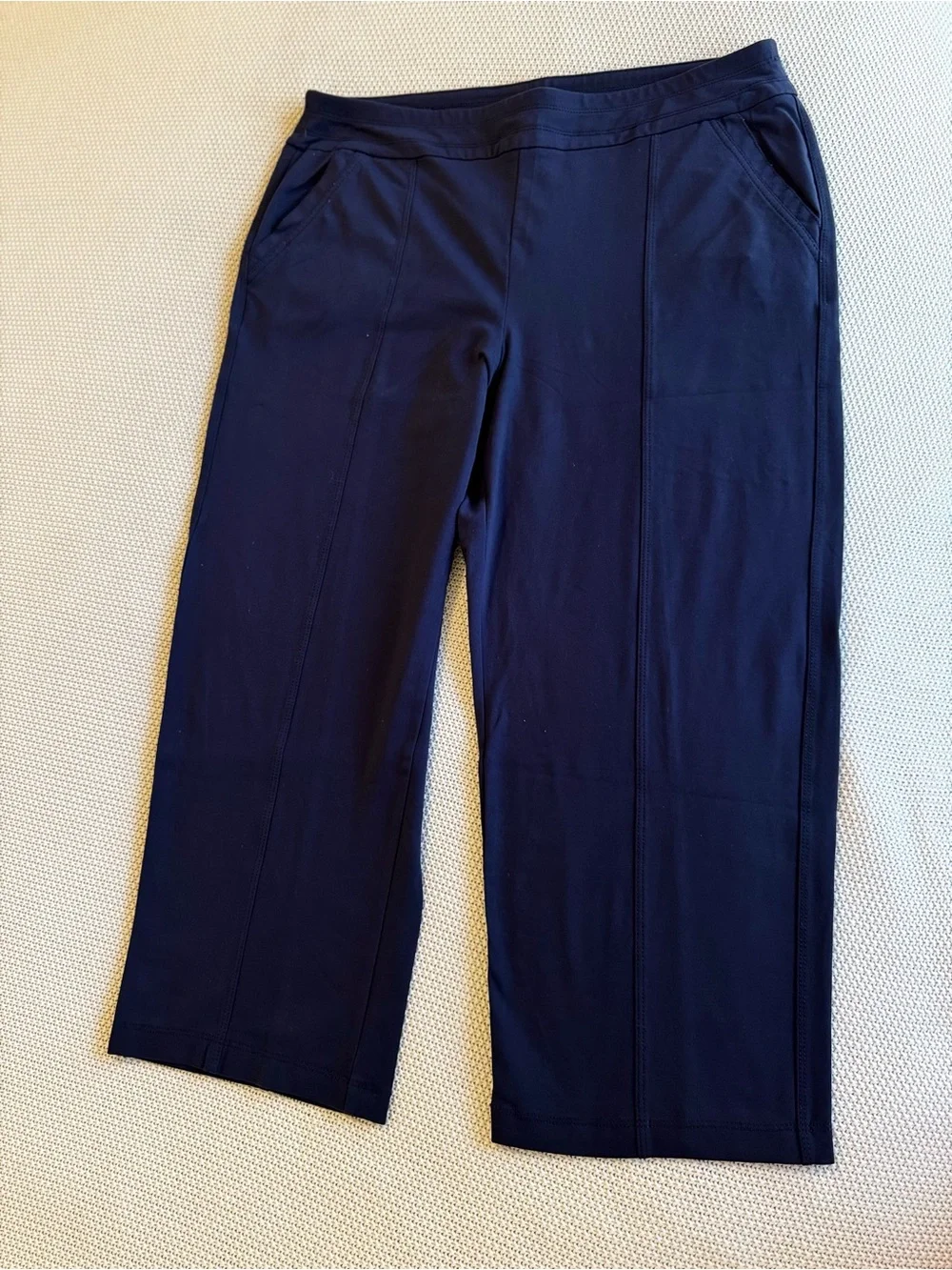 CHICO’S ZENERGY Knit Navy Blue Pull-On Straight-Leg Knit Ankle Pants — #159 LHP